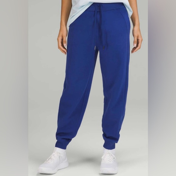 Lululemon Scuba High-Rise Relaxed Jogger Psychic 12 - Picture 2 of 16
